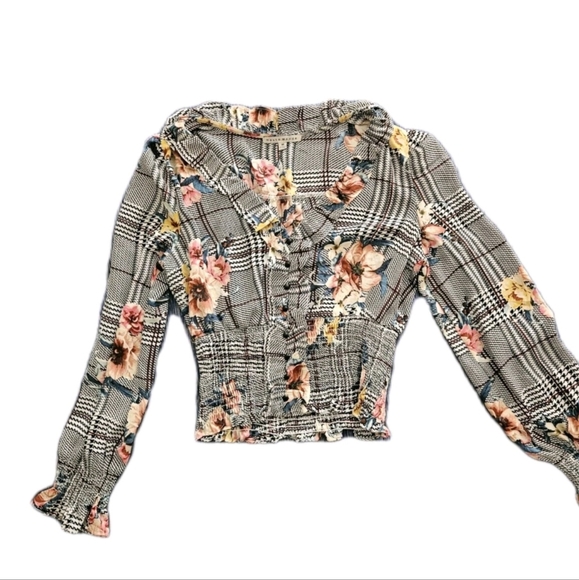 Floral Plaid Blouse-Size Medium - Picture 7 of 16